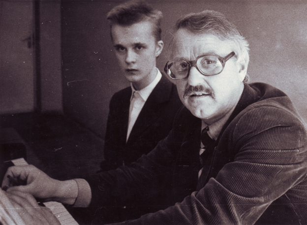 Su Linu Paulauskiu M. K. Čiurlionio menų mokykloje, 1985 m.