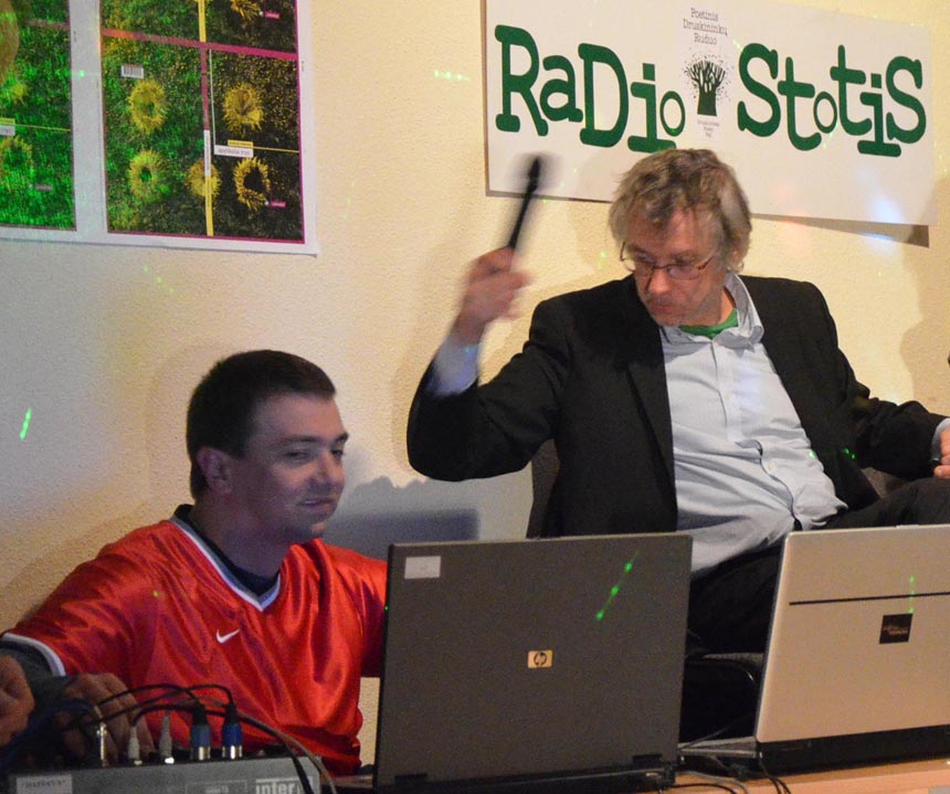 PDR radijo stotis. DJ Artūriukas (Artūras Valionis) ir Alvydas Šlepikas. Gintaro Žilio nuotrauka