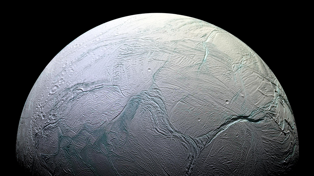 Saturno palydovas Enceladas. Iš NASA, JPL-Caltech archyvų