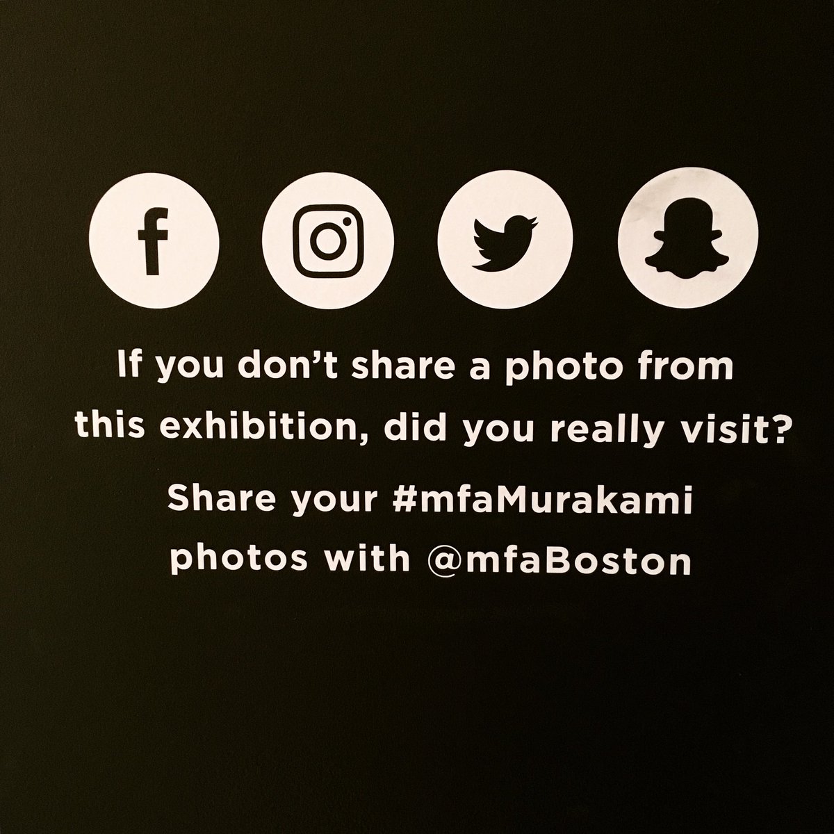 Jei nepasidaliji šios parodos nuotrauka, ar tikrai joje lankeisi?  Dalykitės savo #mfaMurakami nuotraukomis su @mfaBoston