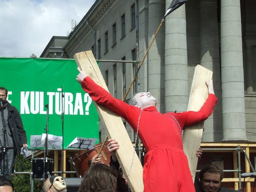 2009 m. protesto mitingas prie Seimo „Sudie, kultūra“. Gyčio Norvilo nuotrauka