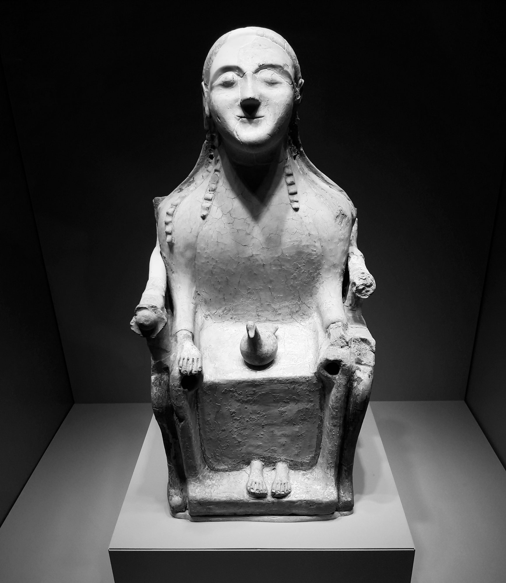 Etruskų Demetra, žemės ir vaisingumo deivė (VI a. pr. Kr.), Milano archeologijos muziejus. Autorės nuotrauka